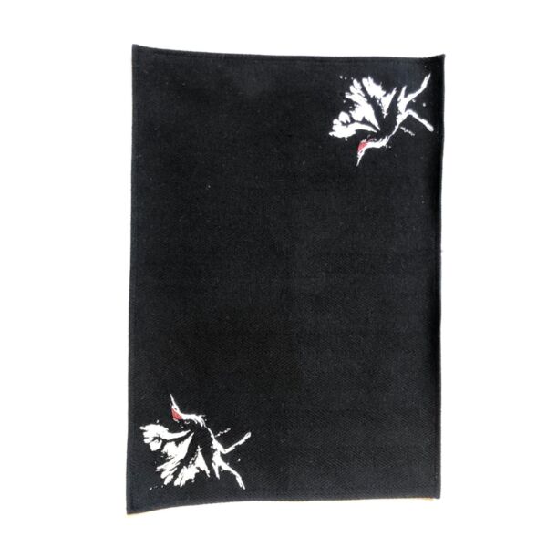 قاعدة صحون مطرز اوموت - اسود ومتعدد الالوان