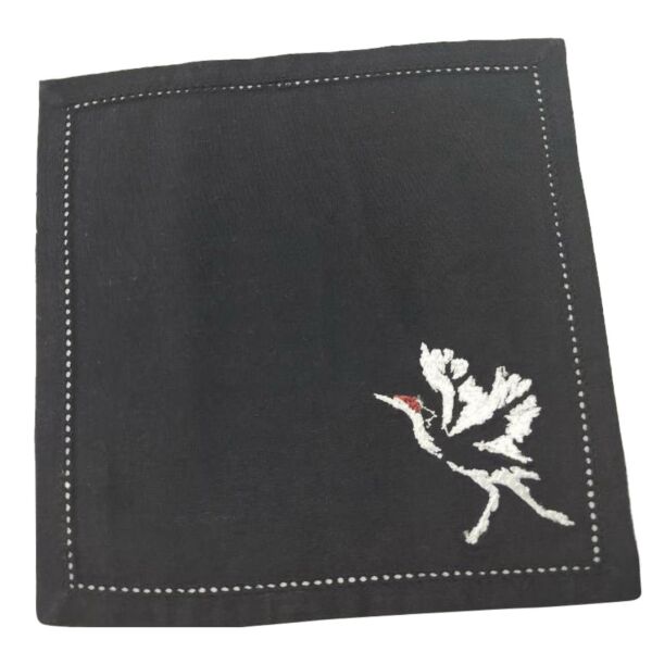 منديل طاولة مطرز اوموت - اسود ومتعدد الالوان