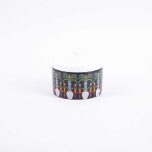 تمرية مع غطاء من سيلورا