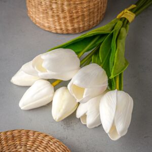 باقة ورد صناعي بلقيس - ابيض واخضر - 12 قطعة